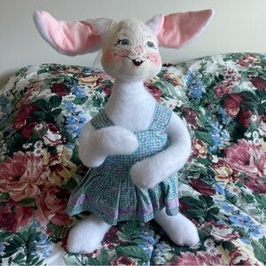 Vintage Annalee 2004 Springtime Girl Easter Bunny Rabbit Plush Stuffed Animal